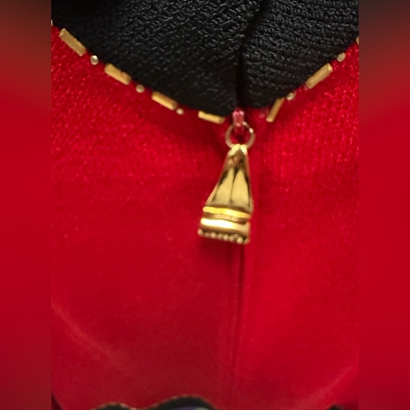St. John Collection Red and Black Zipped Knit Jacket Gold accents.  Size 6 EUC - Picture 3 of 4